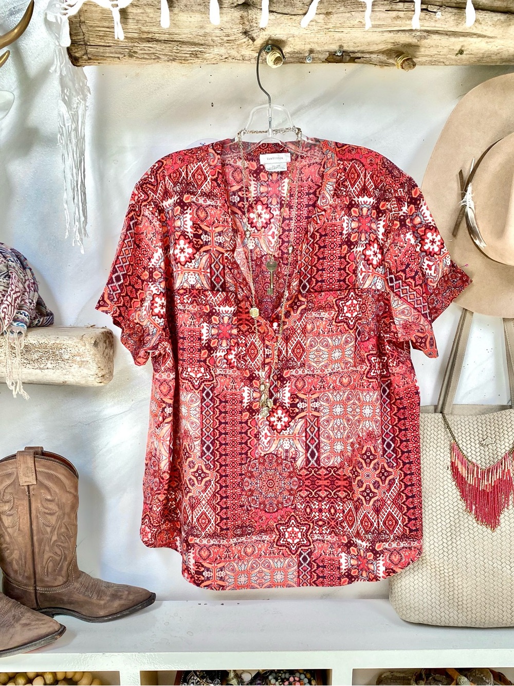 Lovely Boho blouse w resort vacay shabby chic vibe